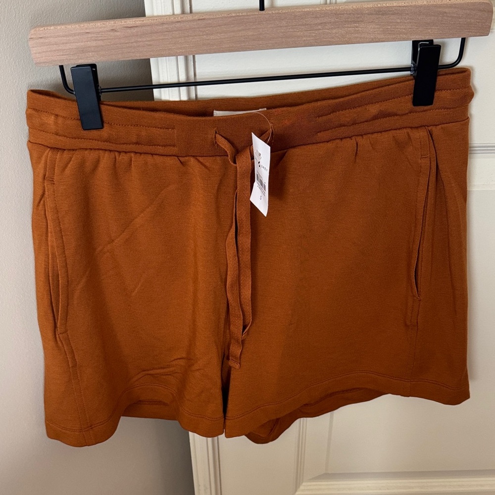 Lou & Grey Rust-Orange Drawstring Knit Athletic Shorts